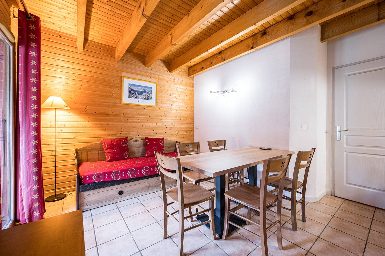 Ganze Wohnung, Chalet für 6/8 Personen – gemütlich – Pool & Sauna – Sommer/Winter – Bergblick in Montgellafrey, Le Grand Domaine