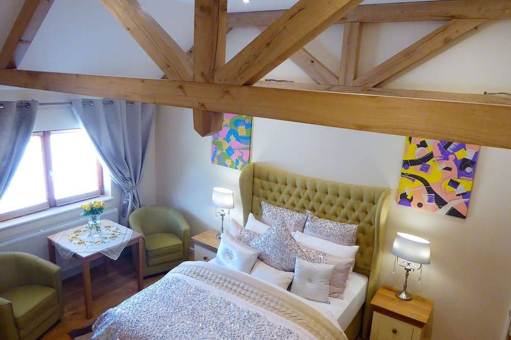 Luxury 5 star Lavender room  in Bix and Assendon, Chiltern Hills