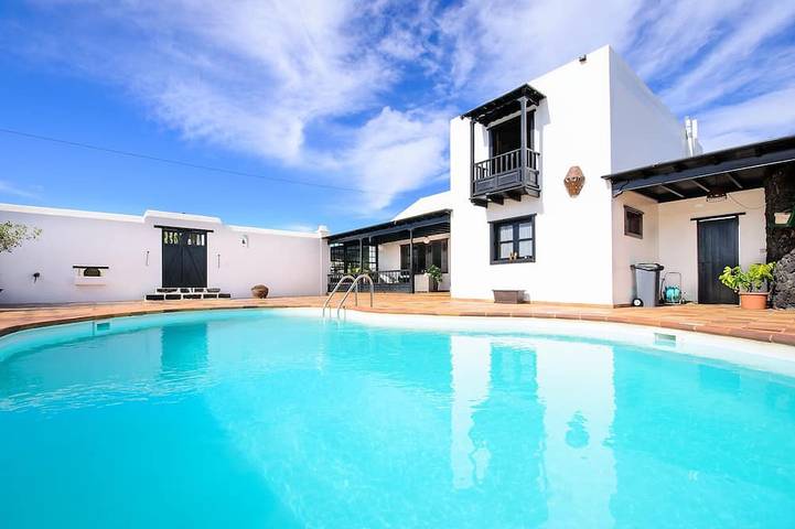 Villa voor 4 personen, met tuin en balkon, met huisdier in San Bartolomé