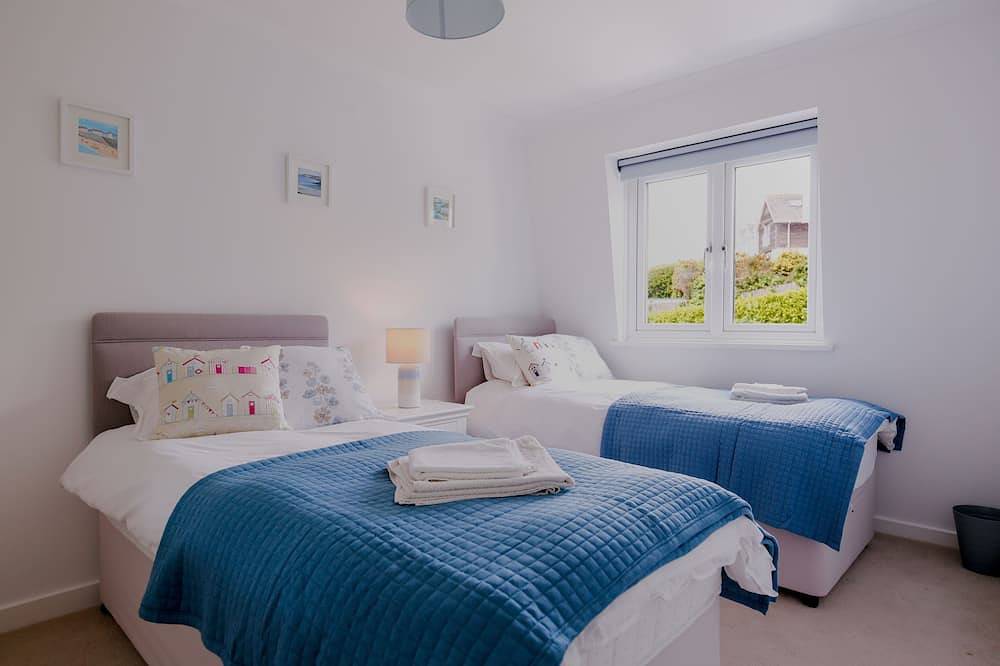 St Anthony Cottage -  a holiday home that sleeps 6 guests  in 3 bedrooms in St Mawes, Cornwall