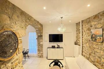 Gîte pour 2 personnes, avec terrasse et jardin à Boissise-le-Roi
