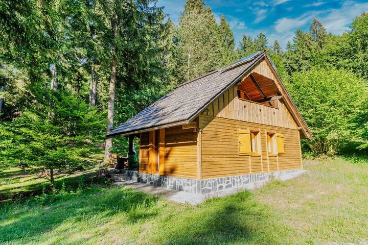Ferienwohnung für 8 Personen, mit Balkon und Terrasse sowie Garten in Bled
