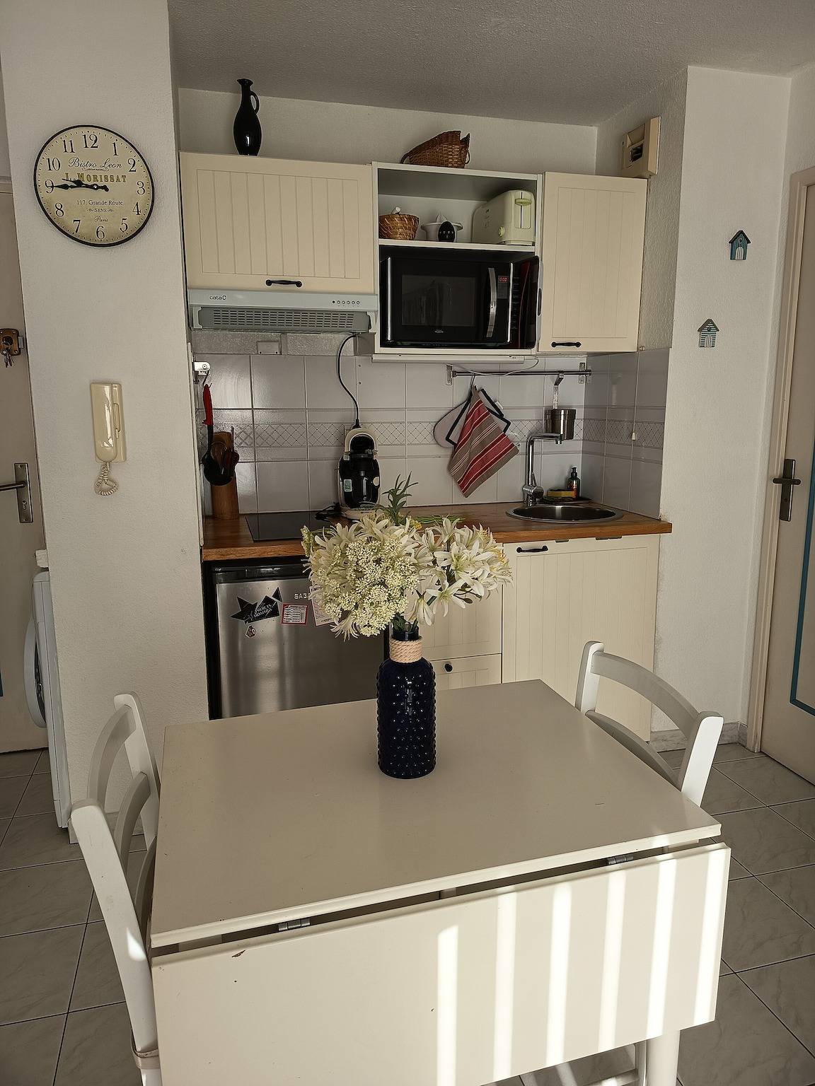 Apartamento entero, Apartamento “A 400 m de la playa” con balcón in Fréjus Plage, Frejus