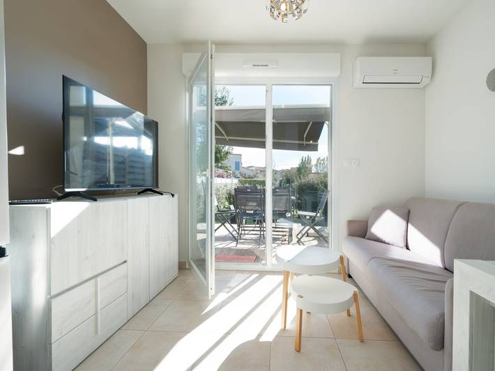 Ferienhaus für 4 Personen, mit Terrasse und Garten sowie Pool