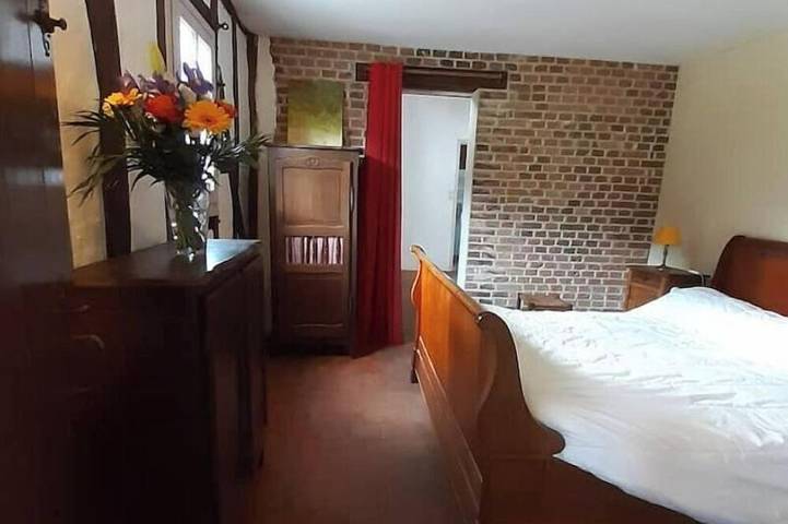 Gîte pour 8 personnes, avec jacuzzi et jardin à Ligny-le-Ribault - 4
