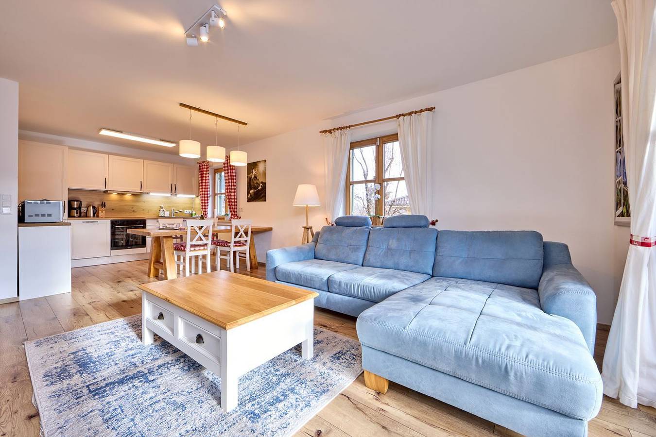 Ganze Wohnung, Ferienwohnung Alpenzauber - Modernes Apartment mit charmantem Bergblick in Garmisch-Partenkirchen, Bayerische Alpen