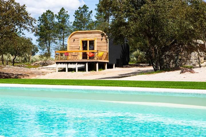 Maison de campagne pour 4 personnes, avec Balcon et Terrasse ainsi que Jardin et Piscine à Vilar Formoso