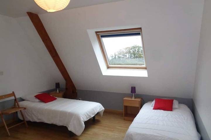 Location de vacances pour 6 personnes, avec jardin à Bec-de-Mortagne - 4
