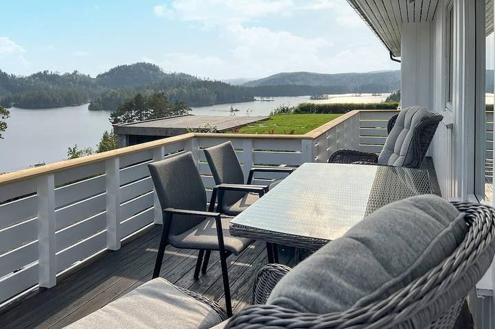 Ferienhaus für 10 Personen, mit Sauna und Garten - 1