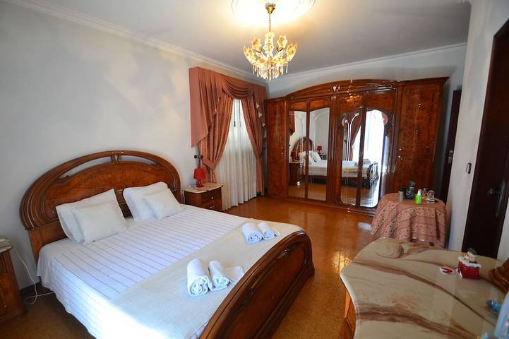 Location de vacances pour 7 personnes, avec jardin et terrasse dans Freixo - 2