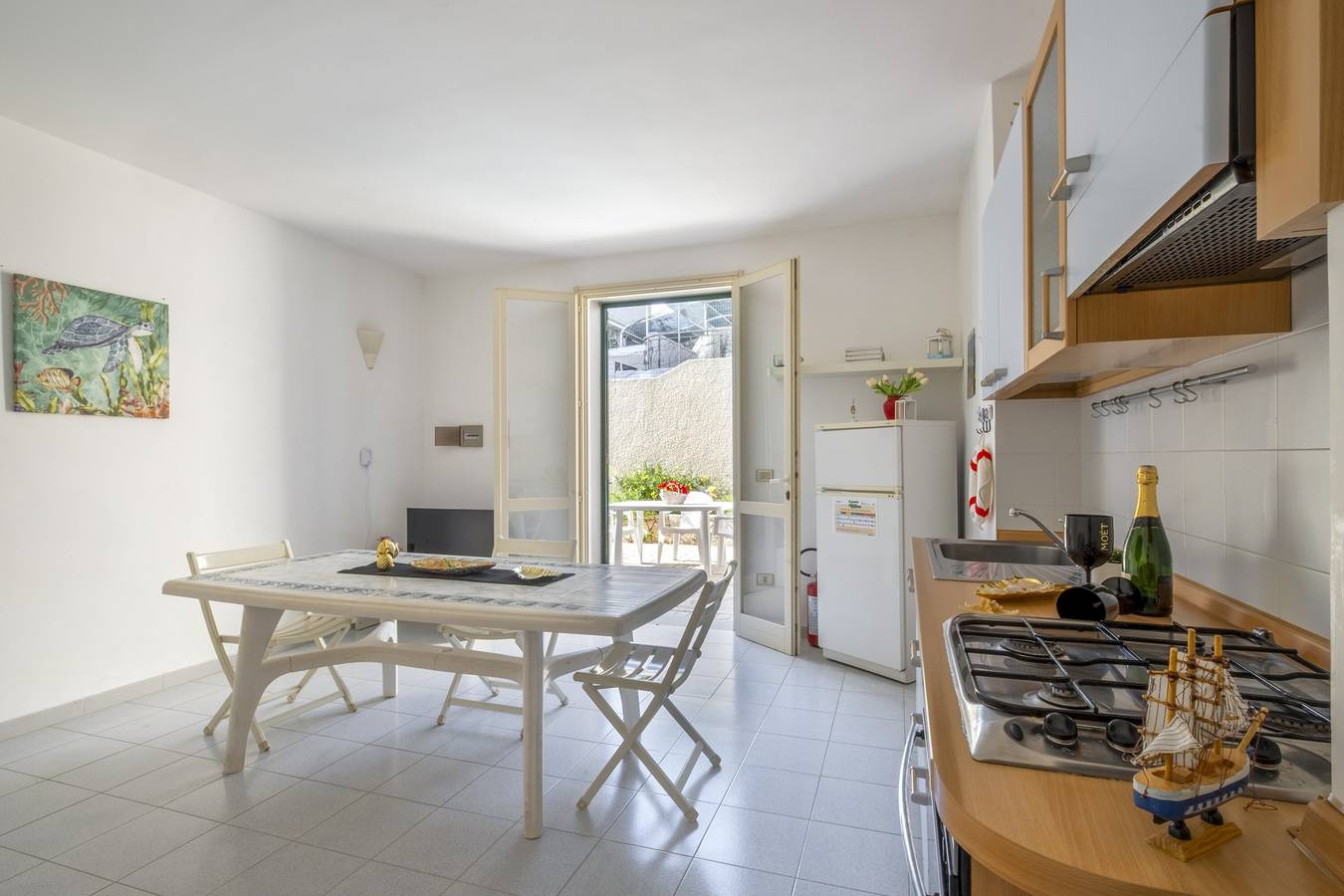 Maison de vacances « Via Club Azzurro 21 » avec jardin privé, Wi-Fi et climatisation in Scala di Furno, Porto Cesareo