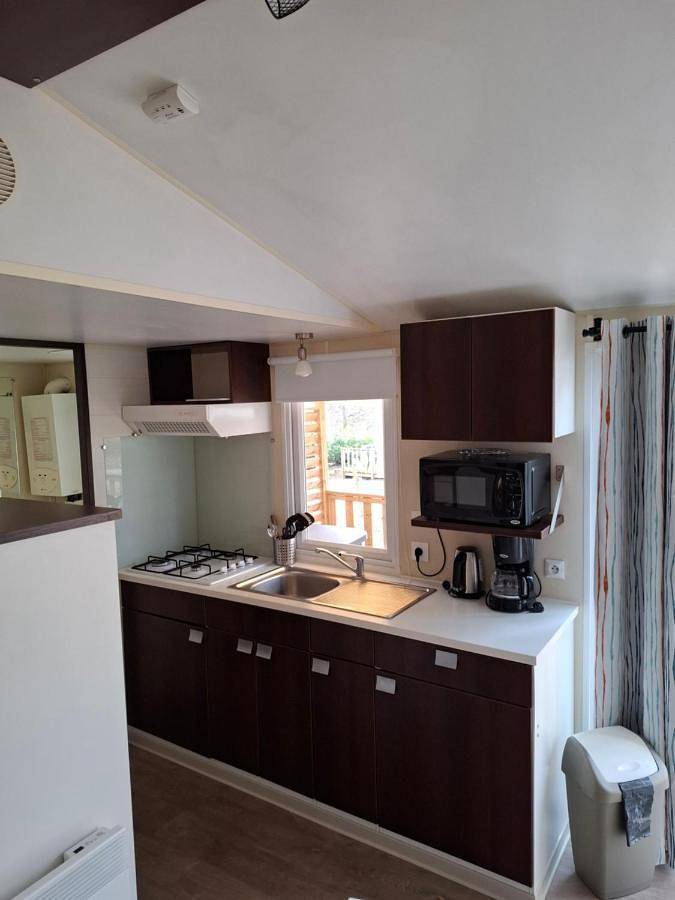 Parc de vacances pour 6 personnes, avec terrasse et vue ainsi que jardin et piscine à Saint-Chéron - 4