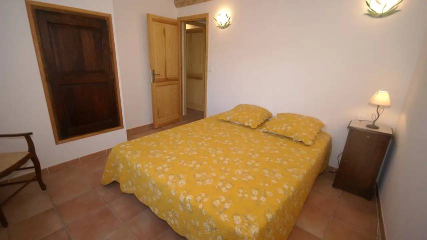 Location de vacances pour 9 personnes, avec jardin à Beaulieu (Largentière)