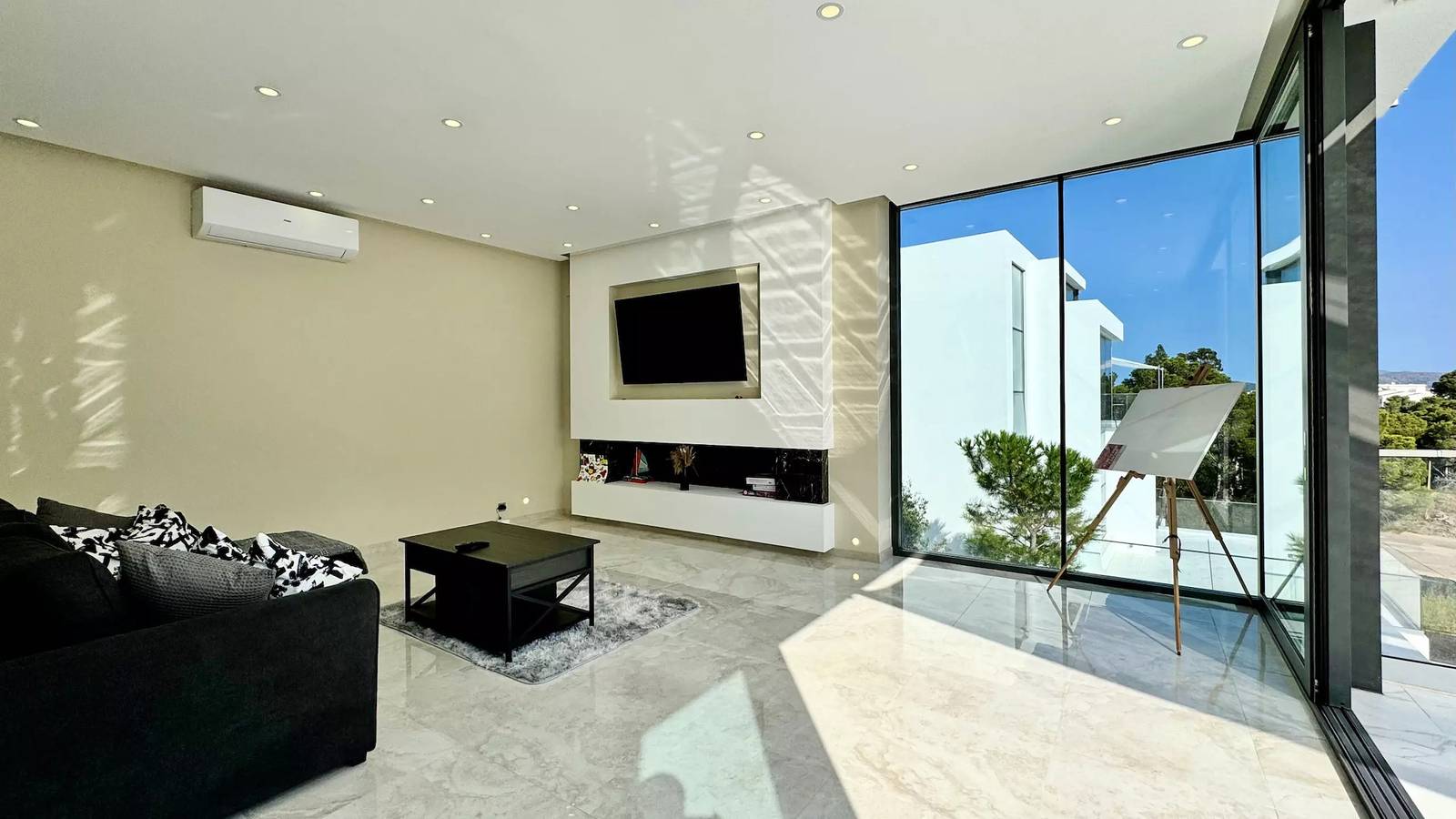 Villa De Lujo 177 Emp con piscina privada in Platja Grifeu, Oberampurien