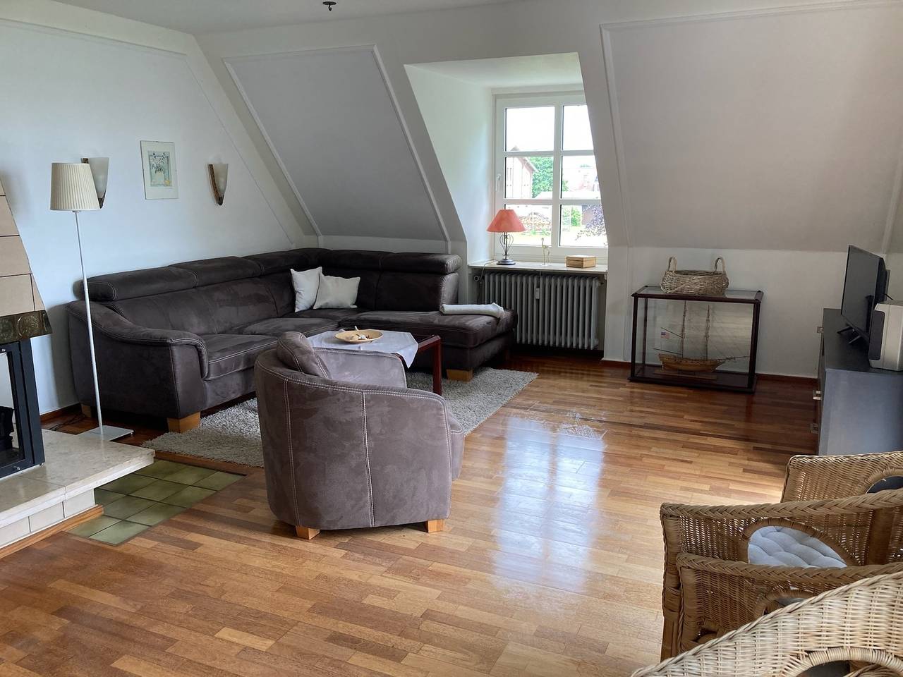 Ganze Ferienwohnung, Ferienwohnung im Herrenhaus mit Schleiblick in Schaalby, Grünes Binnenland