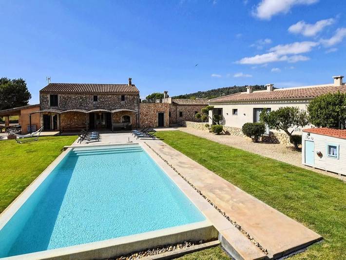 Villa for 12 people, with terrace and pool as well as garden - 1