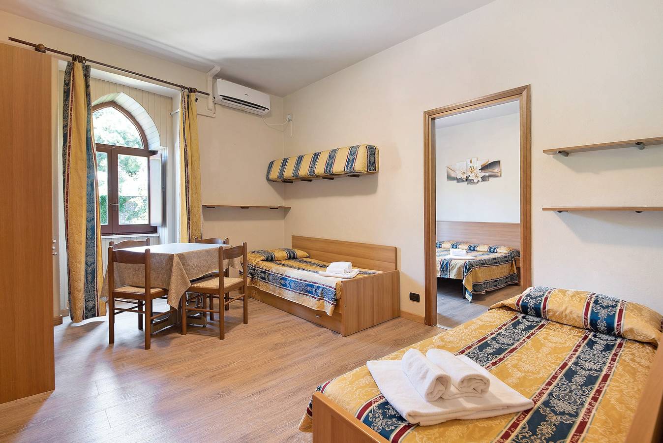 Ganze Wohnung, Ferienwohnung Bilocale Moneglia 31 in Strandnähe mit Gemeinschaftspool und Wlan in Moneglia, Riviera di Levante
