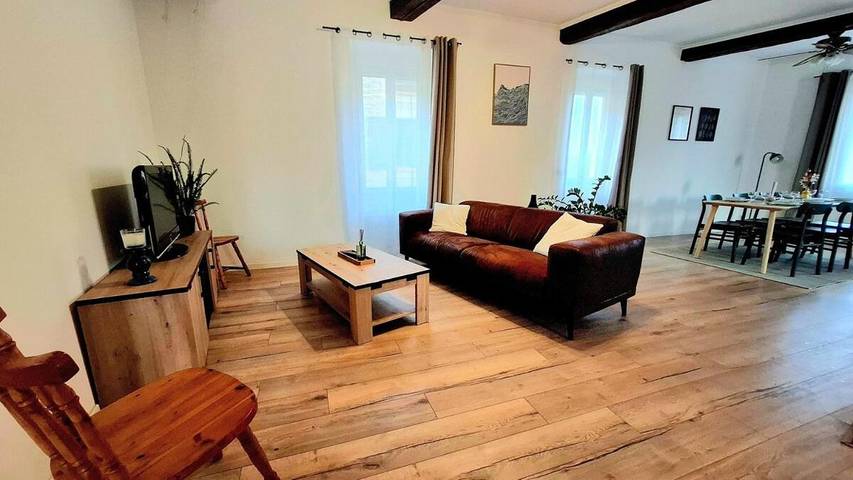 Villa pour 12 personnes, avec jardin ainsi que piscine et vue