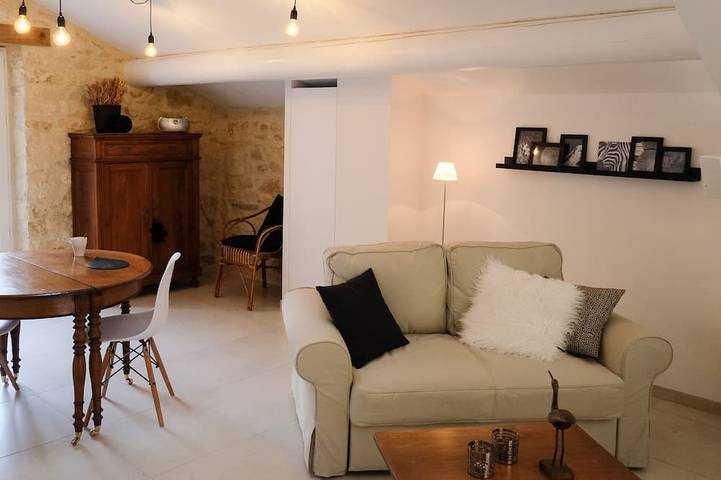 Gîte pour 3 personnes, avec balcon ainsi que piscine et jardin dans La Ceze La Roque Sur Ceze - 4