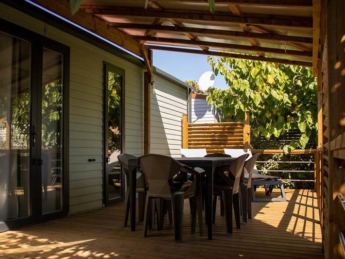 Camping Domaine de Sainte Véziane - Mobilheim 6 personen - M-Home Premium Plus 2 Zimmer - 31m² in Bessan, Mittelmeerküste (Frankreich)