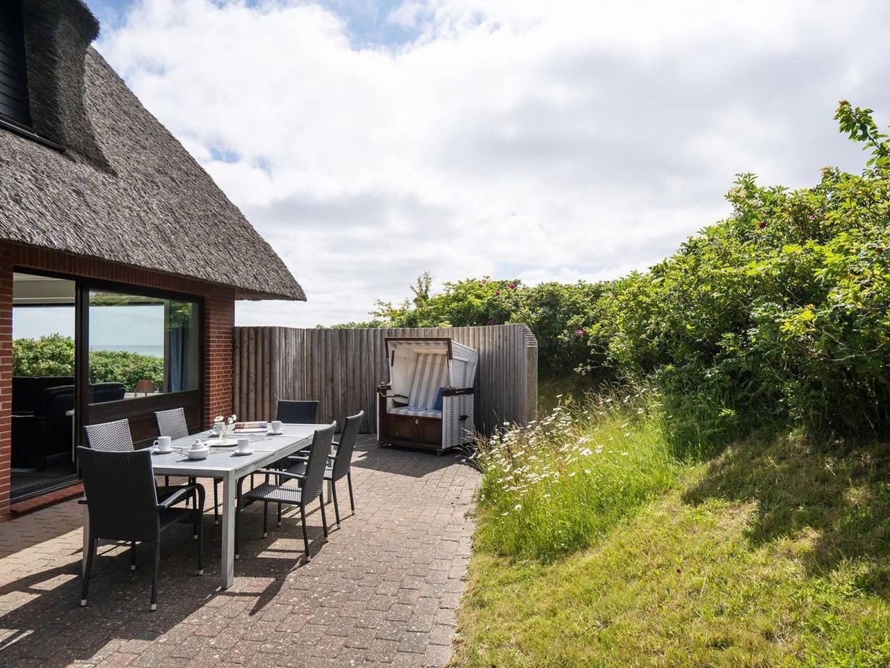Ganze Ferienwohnung, Haus Sundermann - Traumhafte Wohnung unter Reet für 5 Personen, Meerblick, Stellplatz, Wlan. in List (Sylt), Sylt