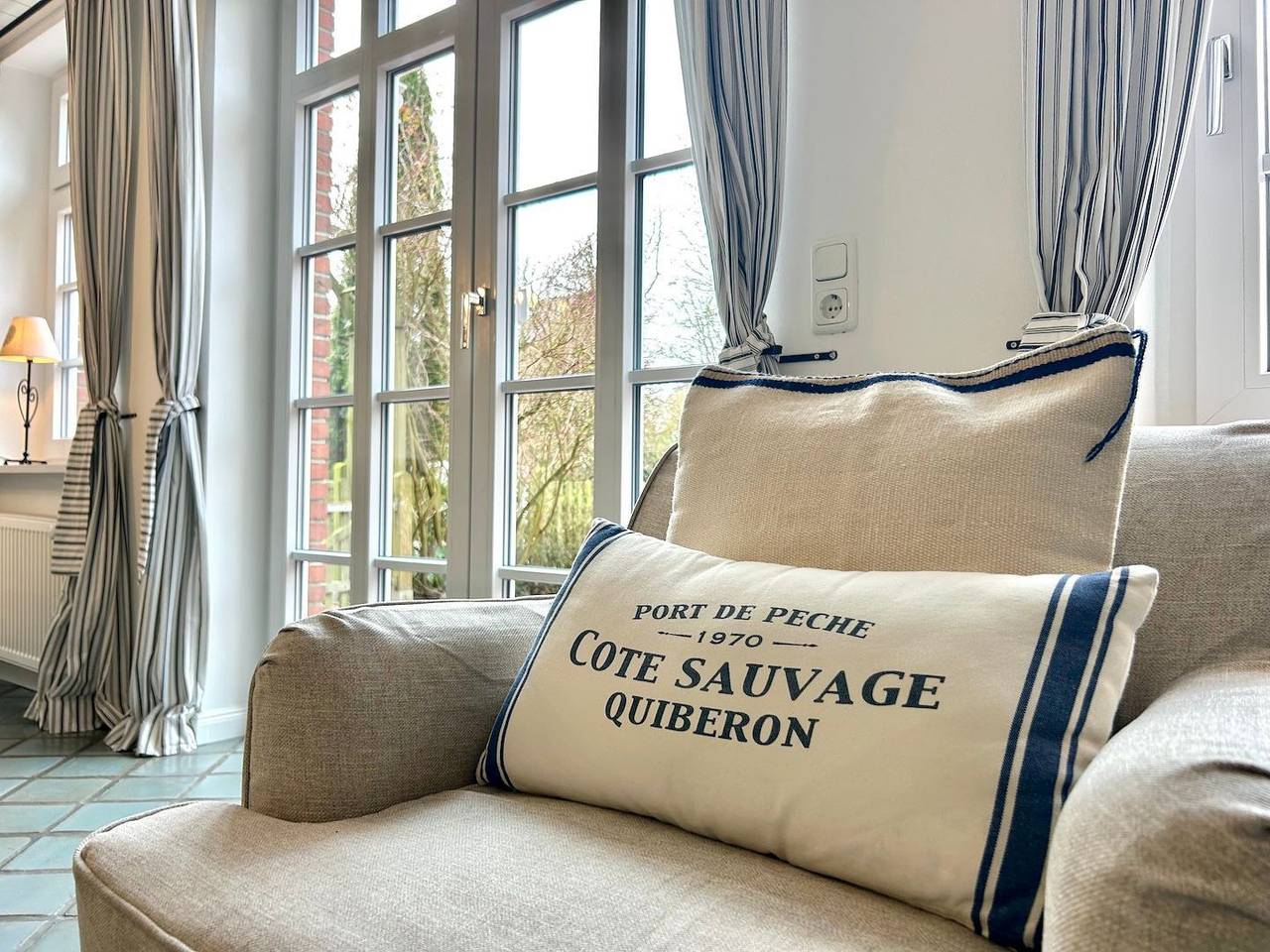 Romantisches Ferienhaus direkt am Greetsieler Hafen in Greetsiel, Krummhörn