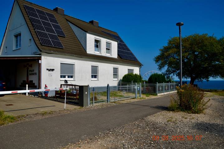 Ferienwohnung für 4 Personen, mit Whirlpool und Garten in Sassnitz