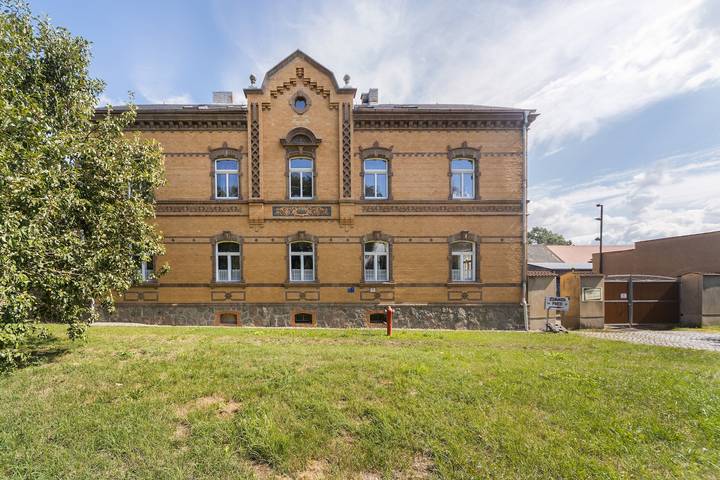 Ganze Wohnung, Apartment „Zweibettzimmer am See“ mit gemeinsamer Terrasse, Garten und Wlan in Schkeuditz, Nordsachsen