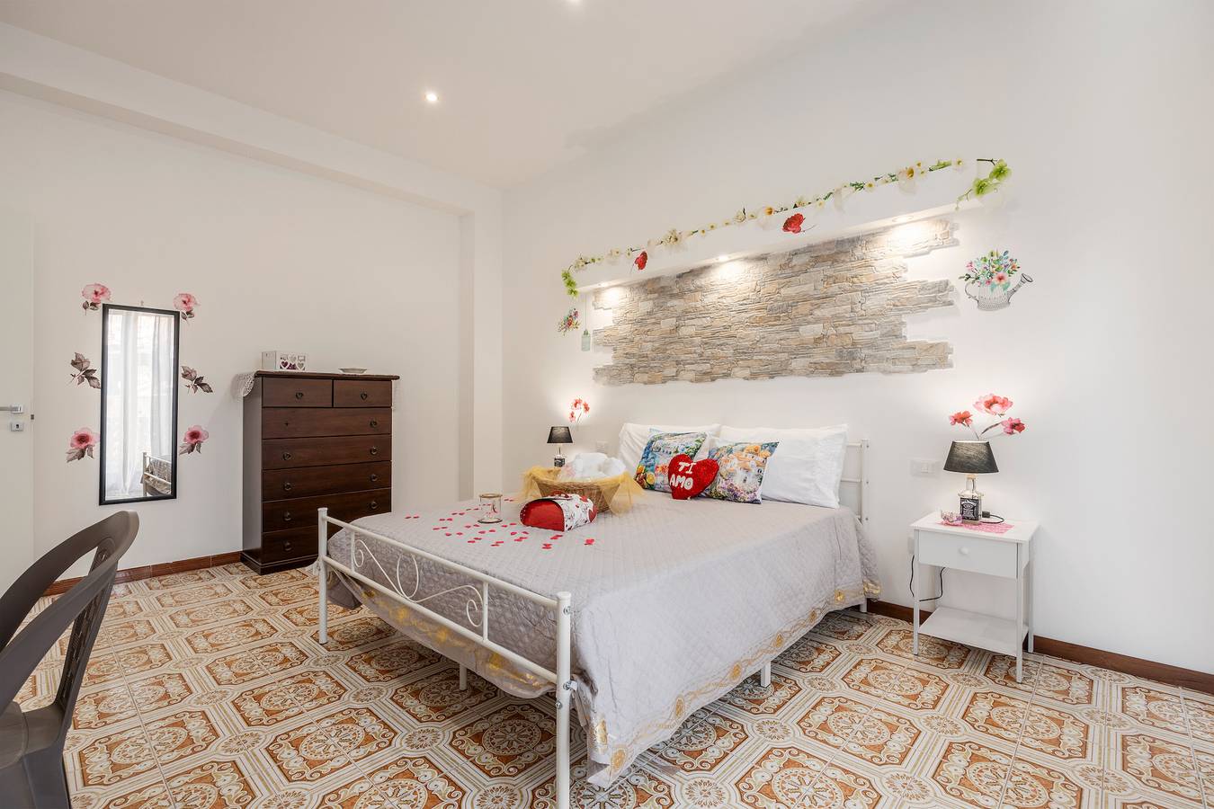 Guest House 'Sole e Amore' con Balcone, Wi-Fi e Aria Condizionata in Casteldaccia, Provincia di Palermo