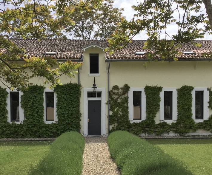 Gîte pour 12 personnes, avec piscine
