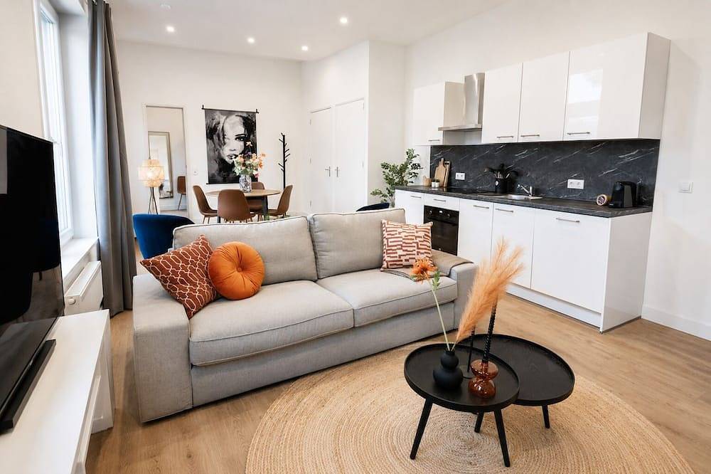 Geheel appartement, Ontdek jouw ideale verblijf in Tilburg bij Bed en Koffie Hanno – een nieuwgebouwd 1-slaapkamerappartement ontworpen voor comfort en gemak. in Tilburg, Noord-Brabant