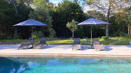 Villa pour 6 personnes, avec jardin ainsi que terrasse et piscine à Valbonne