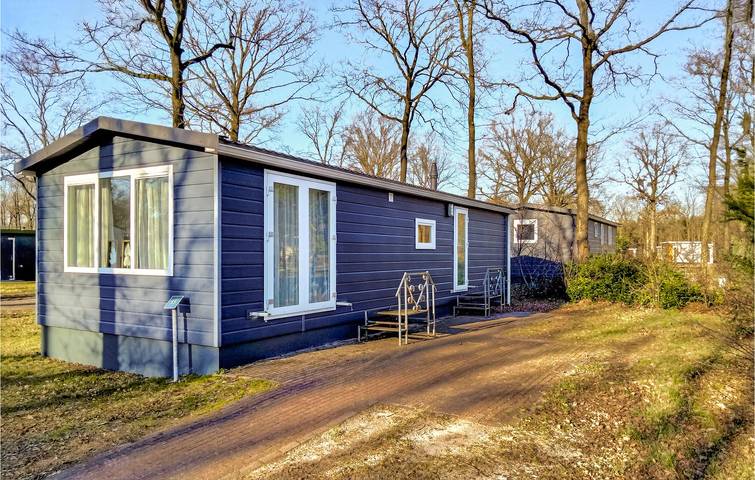Ferienhaus für 4 Personen, mit Ausblick und Garten sowie Pool und Terrasse - 1