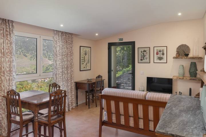 Casa do Lanço - Bastardo, Wein und Laurissilva in São Vicente (Madeira), Madeira