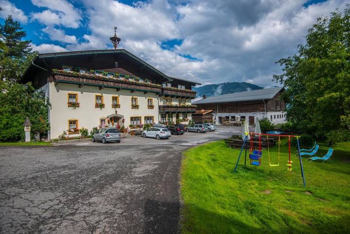 Ferienhaus für 3 Personen, mit Balkon und Terrasse sowie Garten und Sauna
