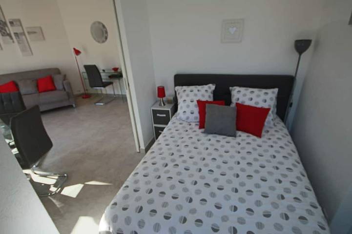 Gîte pour 2 personnes, avec jacuzzi et balcon dans Saint-Roch - 3