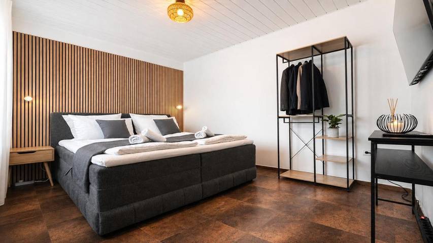 Ferienwohnung für 4 Personen, mit Terrasse und Ausblick in Großostheim