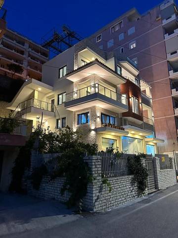 Maison d’hôte pour 2 personnes, avec balcon ainsi que vue et jardin à Saranda