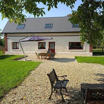Gîte pour 6 personnes, avec terrasse et jardin dans Vatteville-la-Rue
