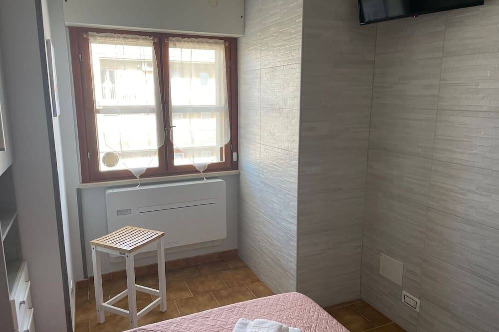 Entire apartment, Scacciapensieri House Nettuno (Roma) in Nettuno, Rome Province