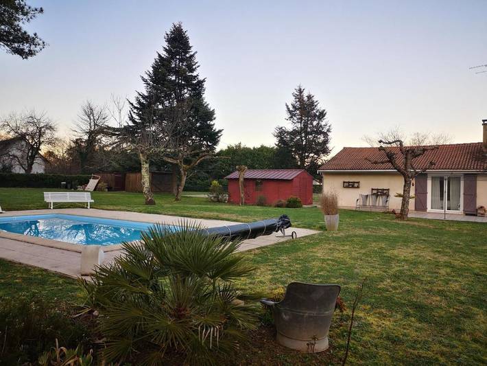 Gîte pour 4 personnes, avec piscine et jardin à Illats - 3