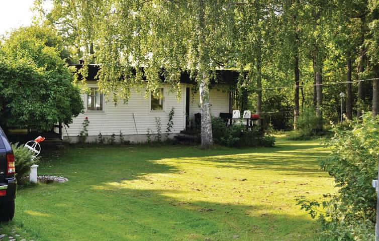 Ferienhaus für 8 Personen, mit Sauna und Garten in Flen - 2