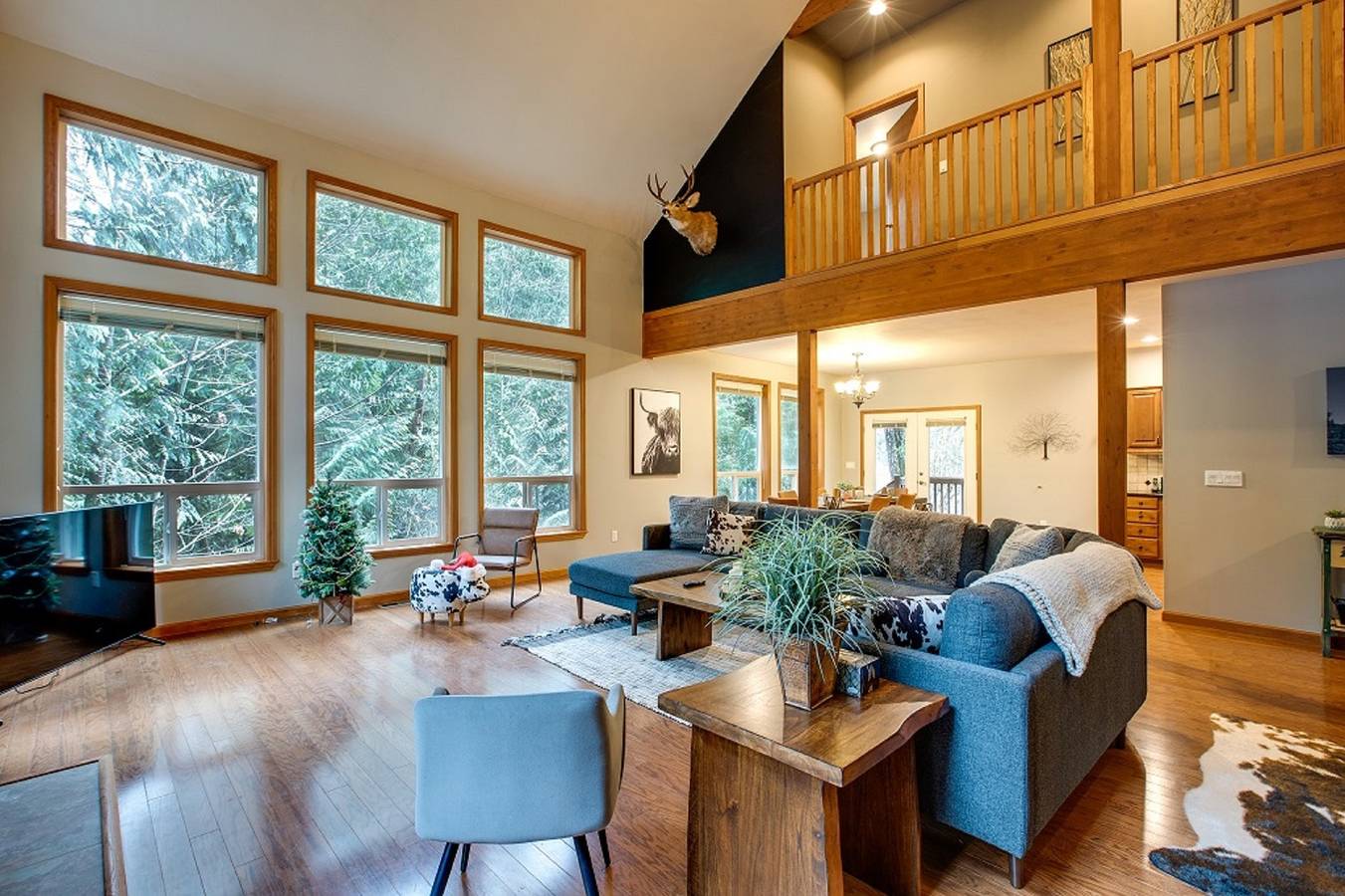 Glacier Springs Cabin 20 – An Elegant Country Home in Mount Baker-Snoqualmie National Forest