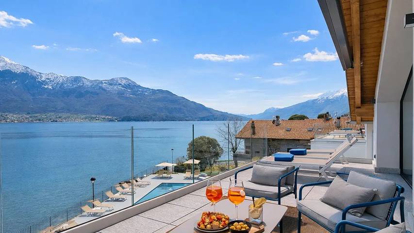 Hütte für 6 Personen, mit Garten und Pool sowie Balkon am Comer See