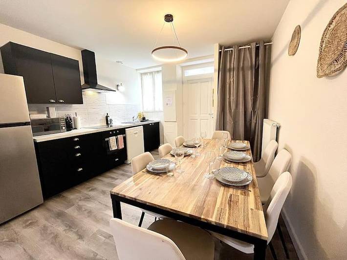 Gîte pour 8 personnes, avec terrasse à Bourg-de-Péage - 3
