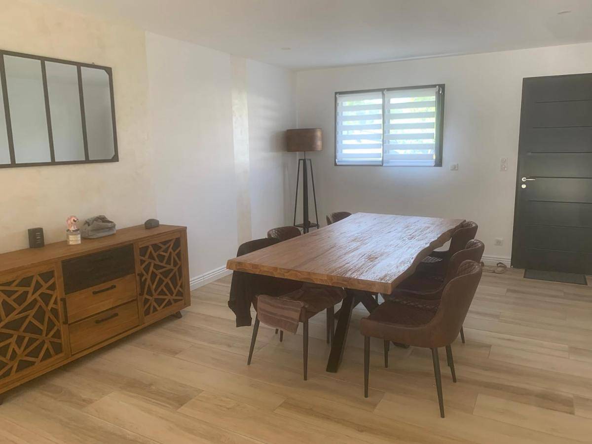 Three-Bedroom Home in Arnage, Sarthe