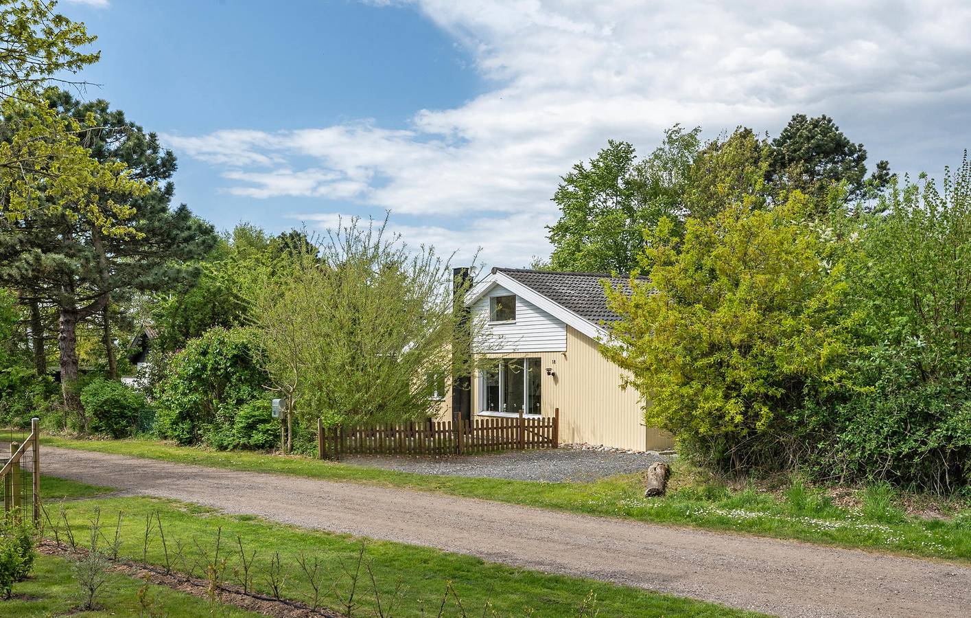 Holiday home for 8 people with terrace in Bredfjed, Rødby