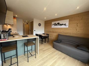 Gîte pour 4 personnes, avec terrasse dans Office De Tourisme Des Carroz