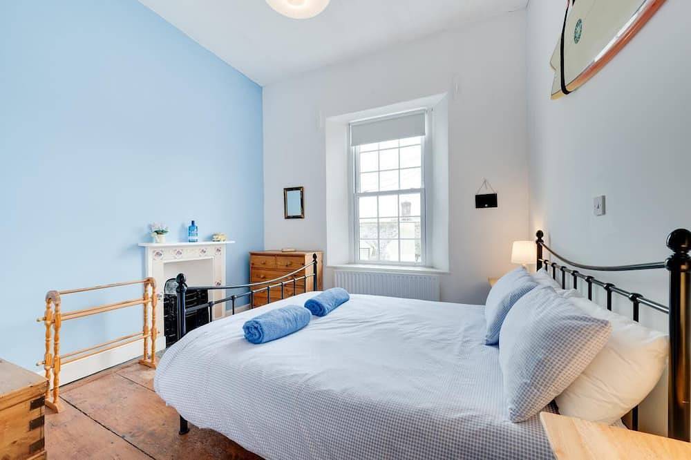 4 Bed in Braunton (oc-tempra) in Braunton, Devon