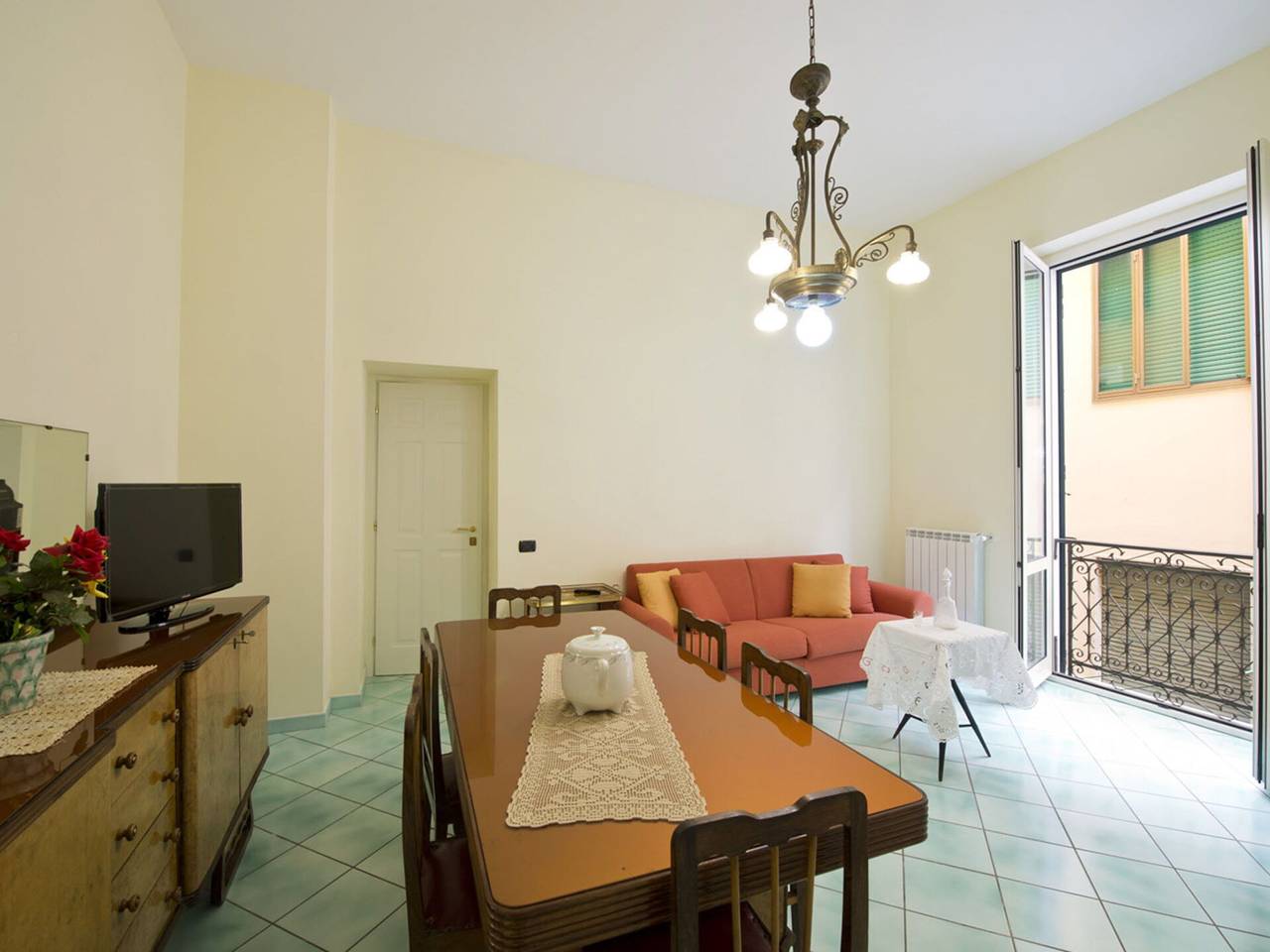 Entire apartment, Vietri Sul Mare 250 - Casa Di Nonna 250.2 in Vietri sul Mare, Amalfi Coast
